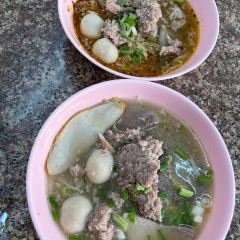 Rung Rueang pork noodle User Photo