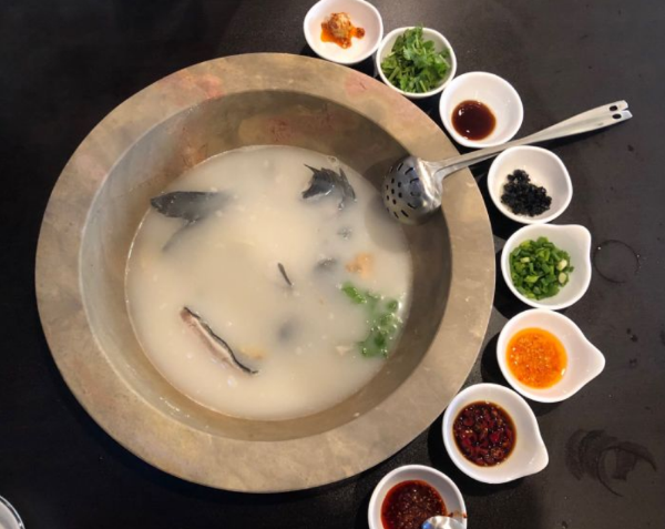 Courtyard·Mosuo Steamed Stone Pot Fish (Daluo Waterfront Branch)