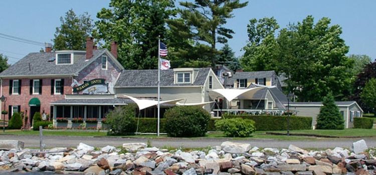 Whale's Tooth Pub