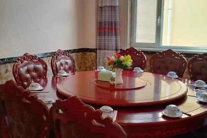 宏宇蒙餐莜面城(阳光小区东区店)