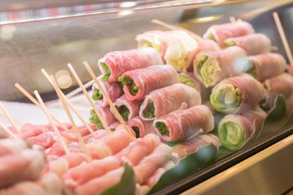 Tori to Buta no Endokoro Yuna