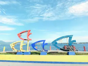 Puerto Princesa City Baywalk Park