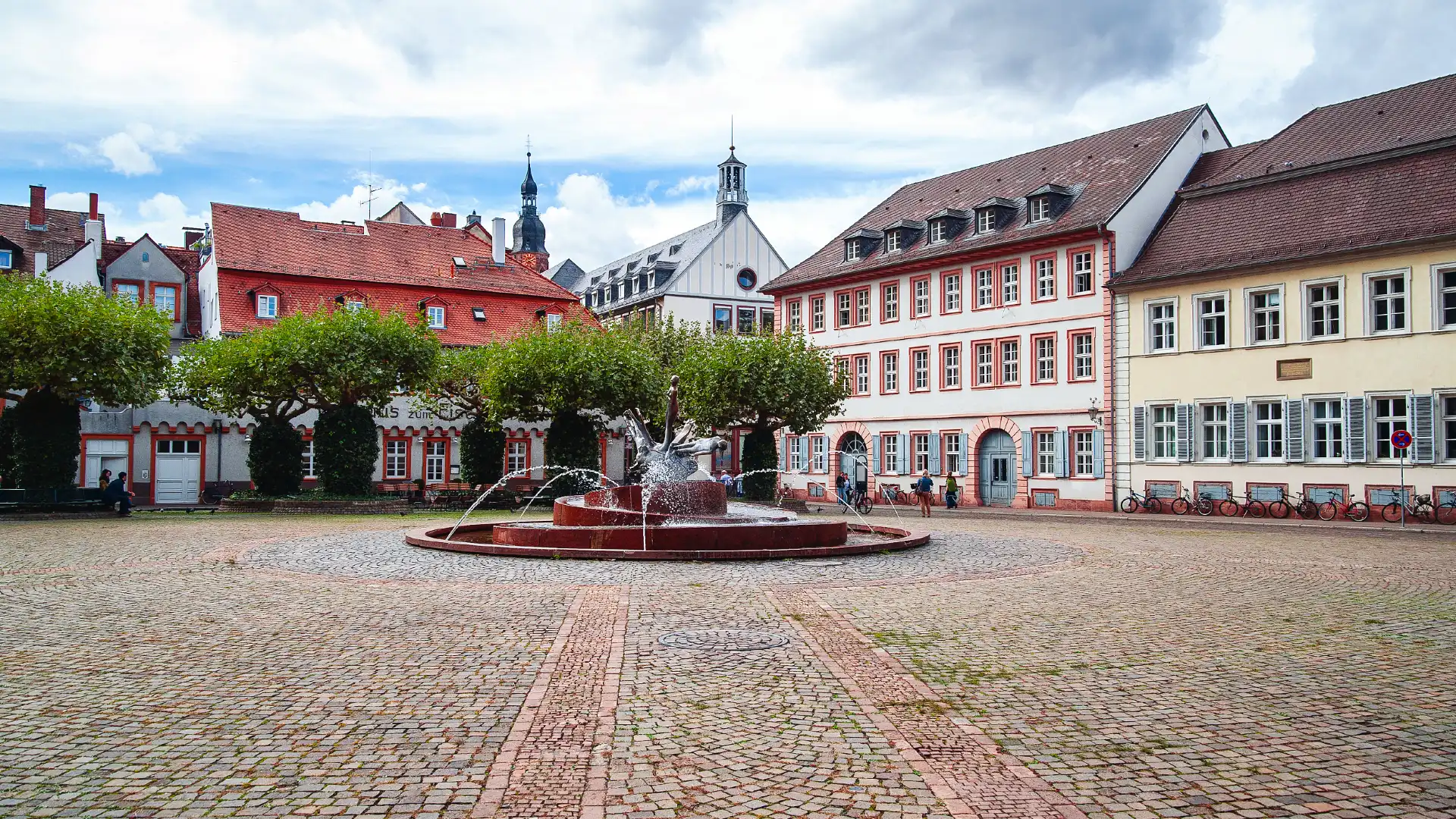 Hotels near Bismarckplatz