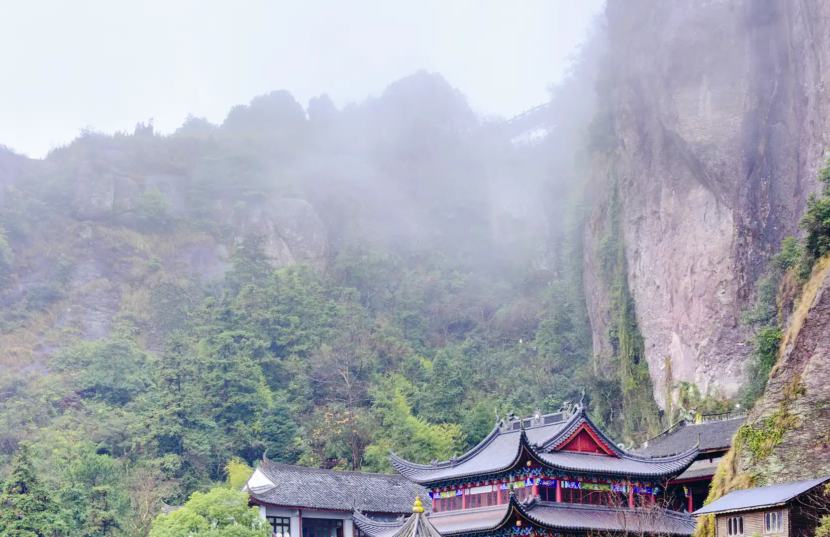 Hotels near Fangshan Scenic Area