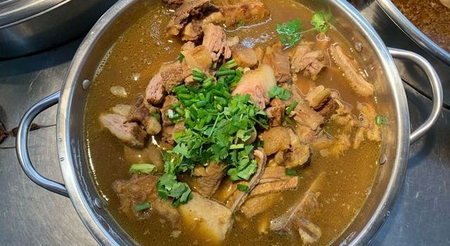 诏鑫号牛腩火锅(二马路店)