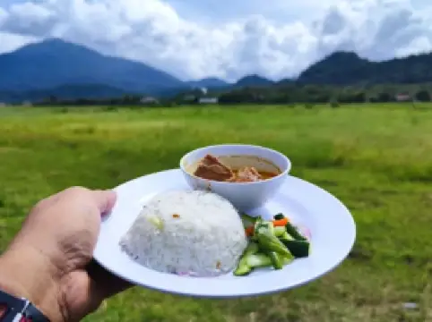Nasi Dagang Pak Malau