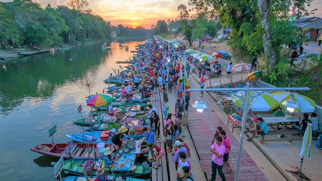 Khlong Hae Floating Market