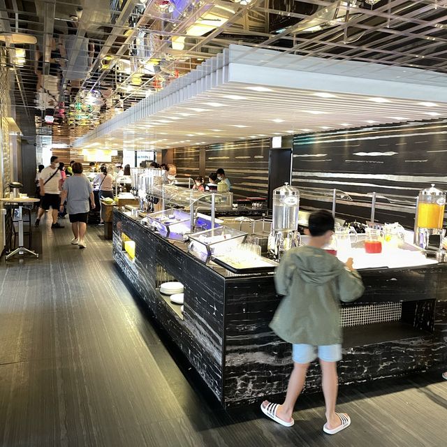 【 款式選擇多的酒店自助早餐 】 