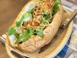 Banh Mi 25