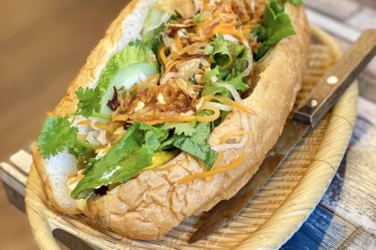 Banh Mi 25