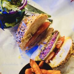 Burger & Lobster User Photo