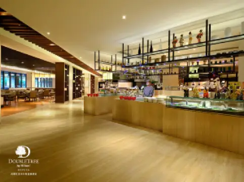 汇景希尔顿逸林酒店OPEN餐厅