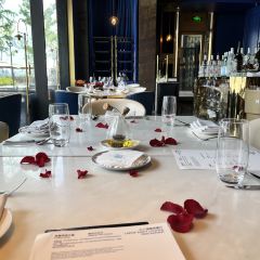 Large Eight Italy Lounge&Restaurant User Photo