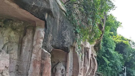 Qionglai Grottoes
