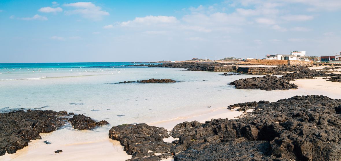 Jeju City Travel Guide 2026: Top Attractions, Things to Do & Deals