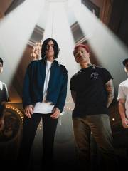 Sleeping With Sirens: Let’s Cheers to This Tour