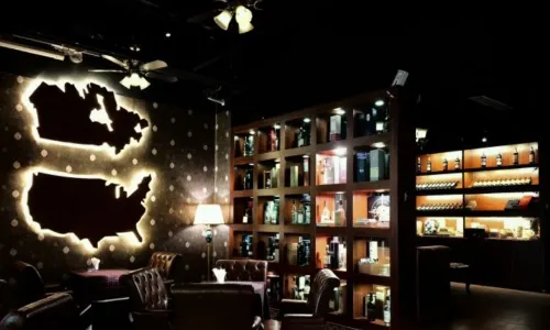 The Winston Bar&Cafe