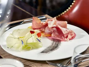 ALTO RESTAURANT & BAR