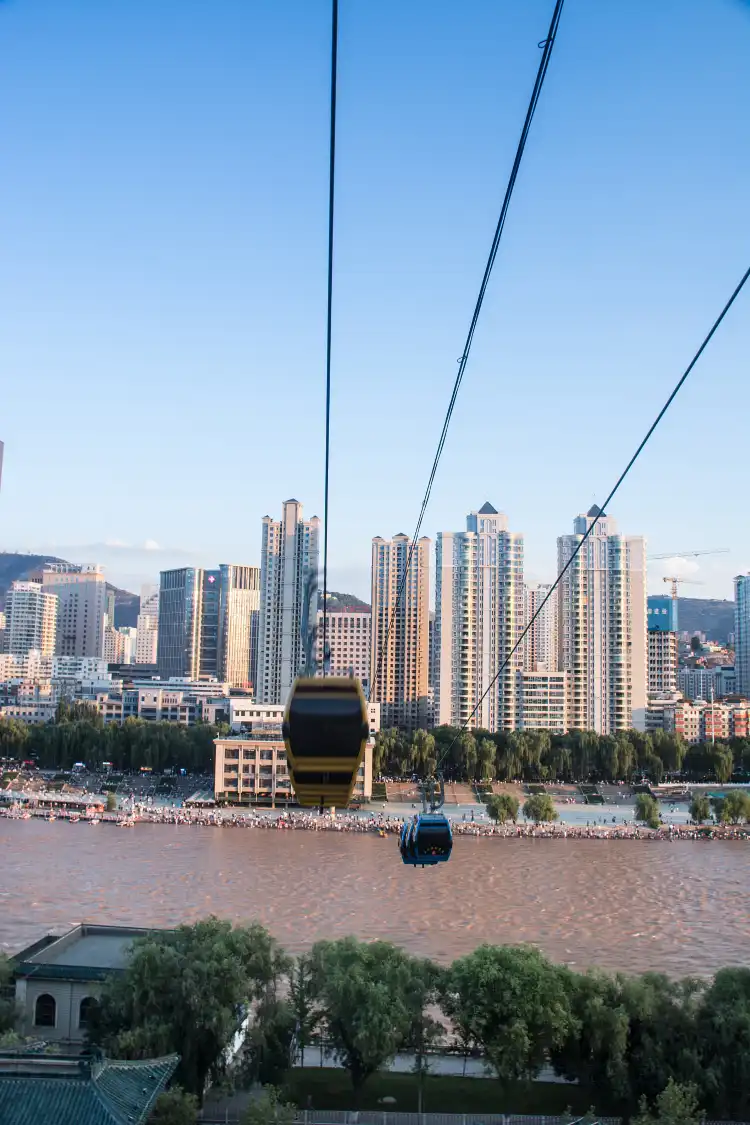 Hotel dekat Huanghe Ropeway