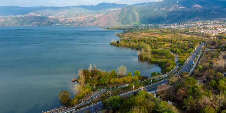 Qionghai Lake
