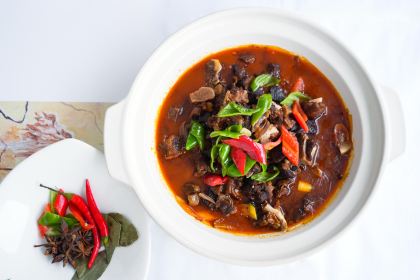 聽澗｜不知周·白蘭地莊園·草坪露營·無邊泳池·奢野溯溪·親子度假民宿（金寨店）·私廚餐廳