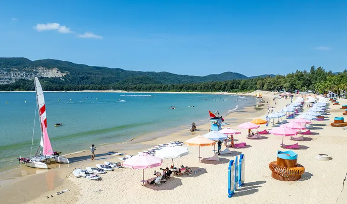 Surfing in China: Haitang Bay Houhai Surfing Base