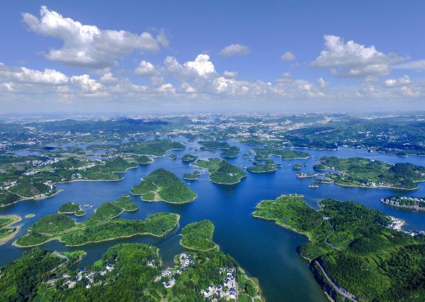 Baihua Lake Scenic Area
