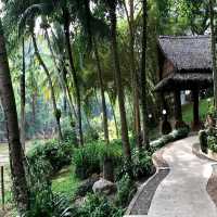  Rock Valley Hot Spring and Fish Spa กาญ