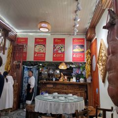 Mom's Restaurant 여행 사진