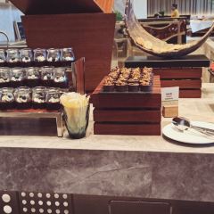 汕尾保利希尔顿逸林酒店·厨艺全日制餐厅 User Photo