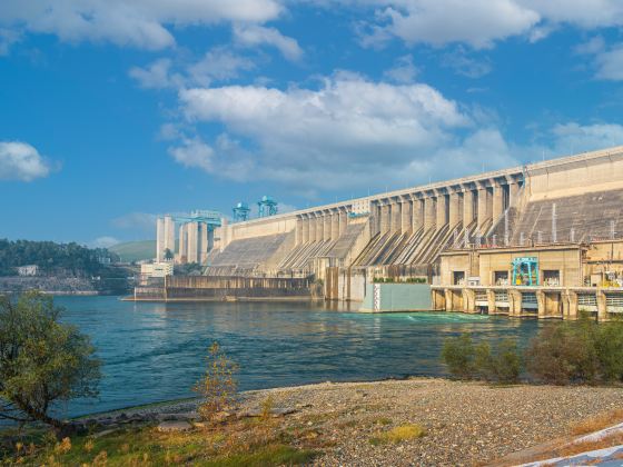 Danjiangkou Dam Scenic Area