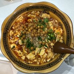 Pinwei'emei User Photo
