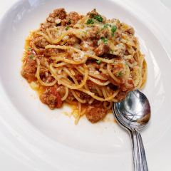 Seasons Restaurant 여행 사진