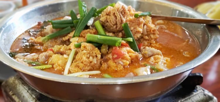 百里鲜土菜馆(宁南一街店)