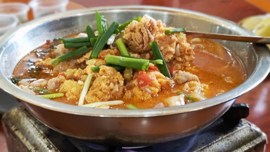 百里鲜土菜馆(宁南一街店)