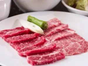 燒肉 Motobu牧場（那霸店）