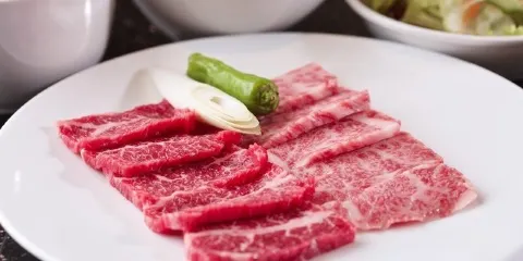 燒肉 Motobu牧場（那霸店）