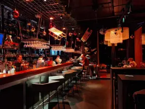 Bar Rouge