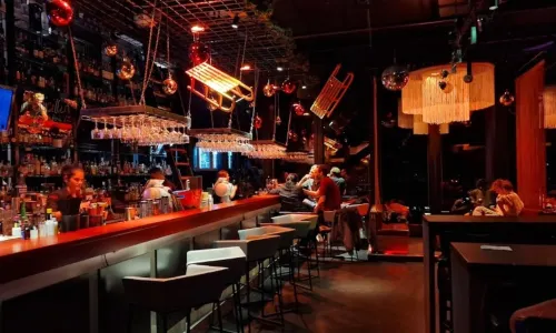 Bar Rouge