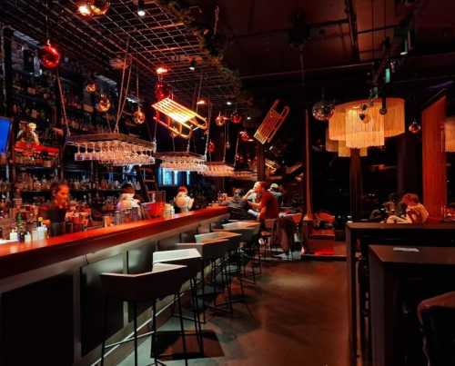 Bar Rouge