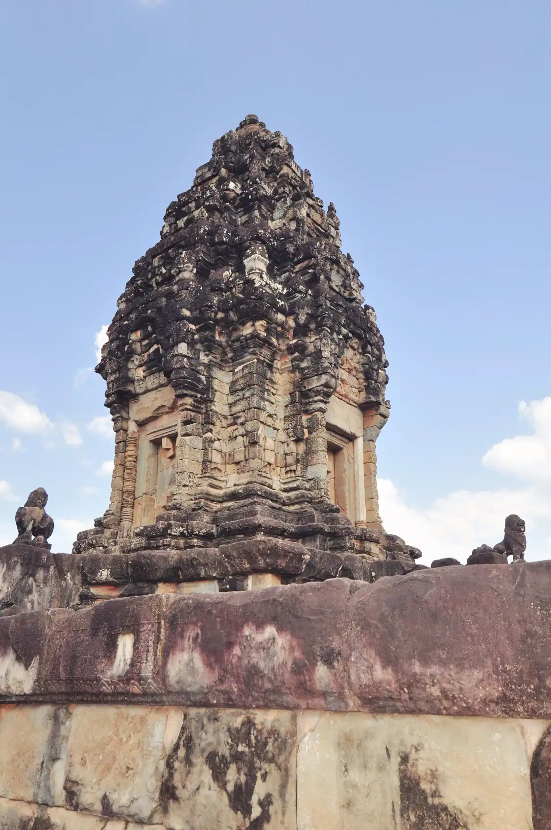 Hotels near Bakong Temples