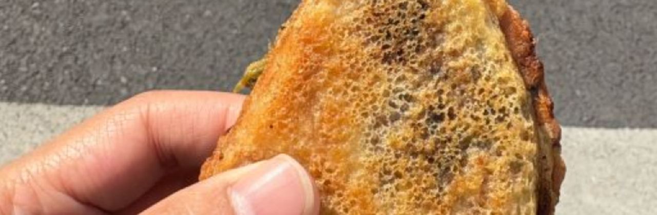 Xiaowen Sanjiao Bing