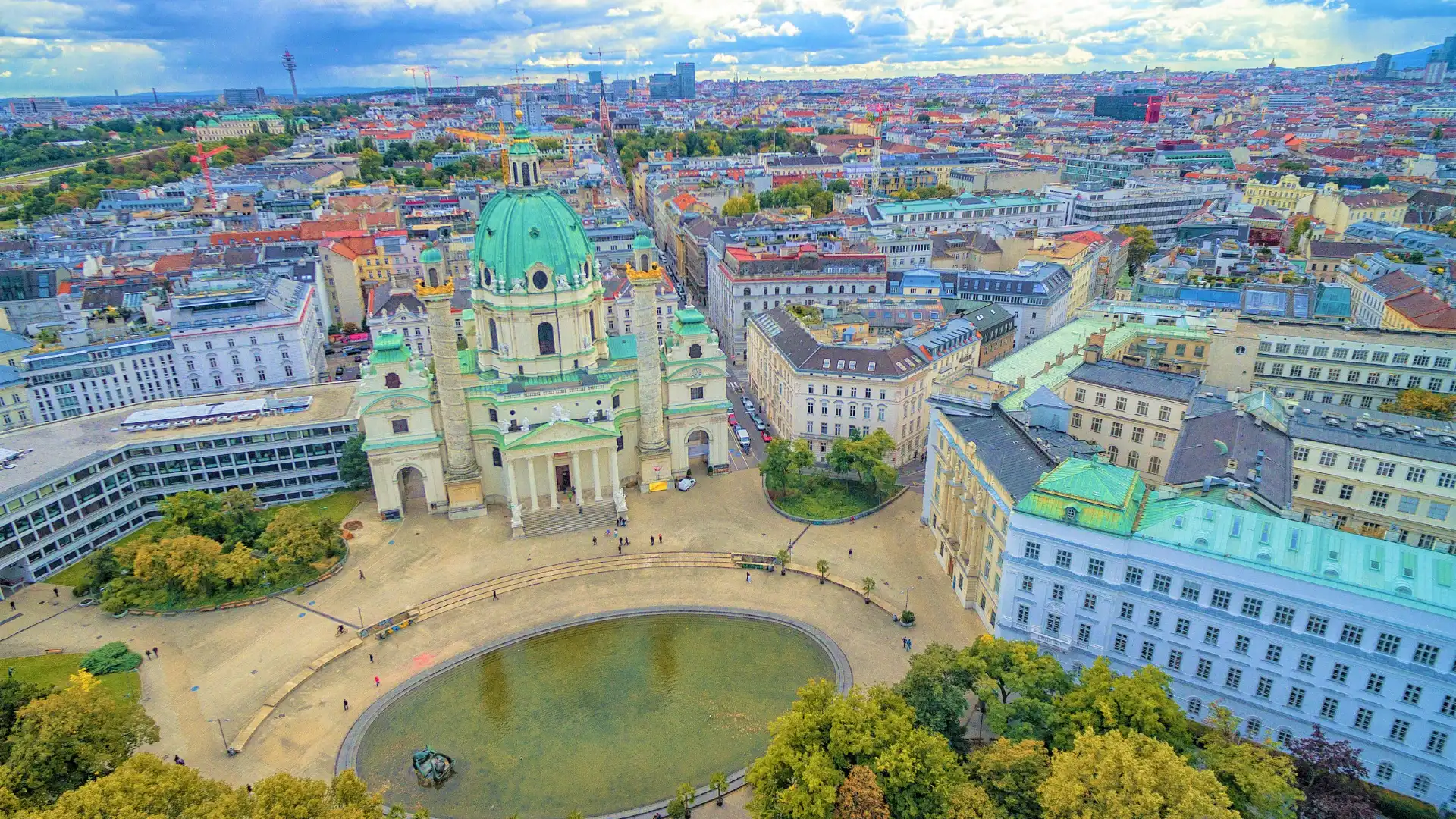 Hotels near Karlsplatz