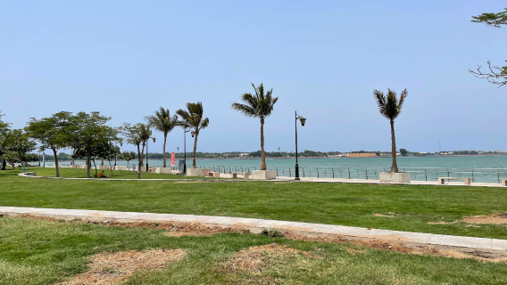 Middle Corniche Park