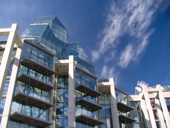 Hotels in Ottawa With Parking