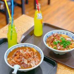 MENKUANGHUTONGBAINIANLUZHU User Photo