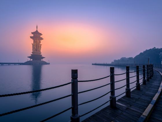 Three-faced Pharmacist Pagoda