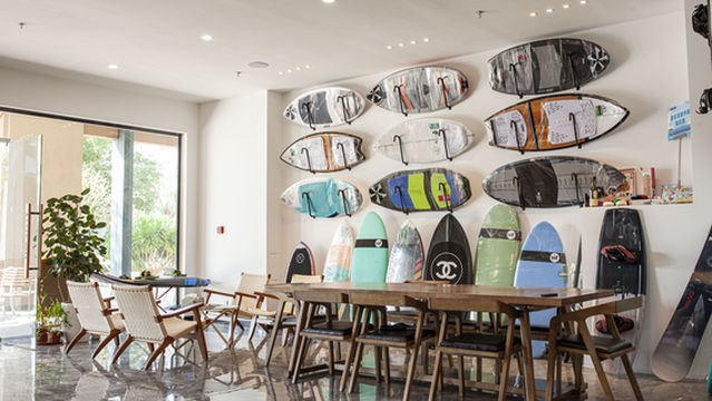 en zuo wei bo chong lang ju le bu