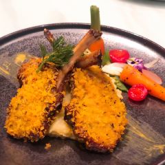Spring Restaurant 여행 사진