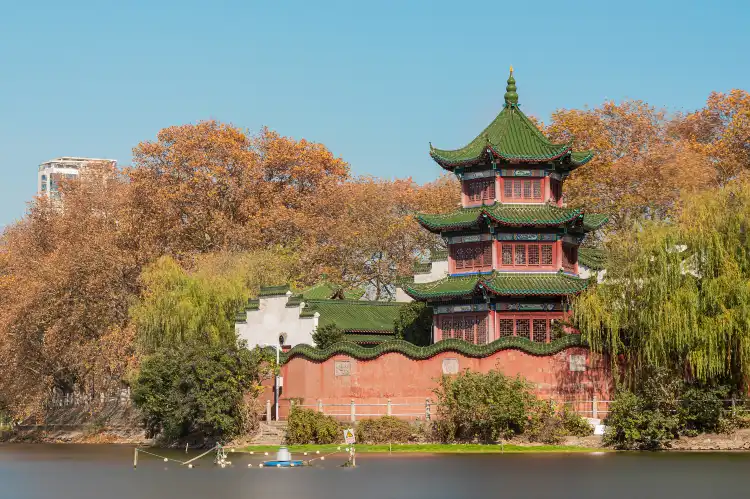 Hotel dekat Tianhua Palace